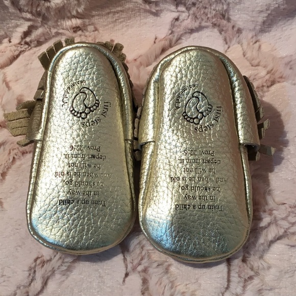 First Steps Platinum Metallic Leather Moccasins - Picture 5 of 5